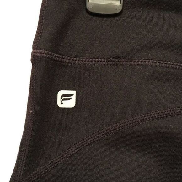 NWOT. Fabletics black yoga/workout pants - Picture 6 of 8